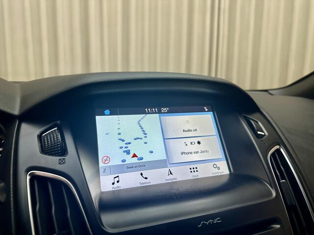 Ford FOCUS Wagon 1.0 *ST-Line* Nieuwe Motor / Stoel/Stuurverwarming / Navigatie / PDC / Bluetooth / 17"LMV