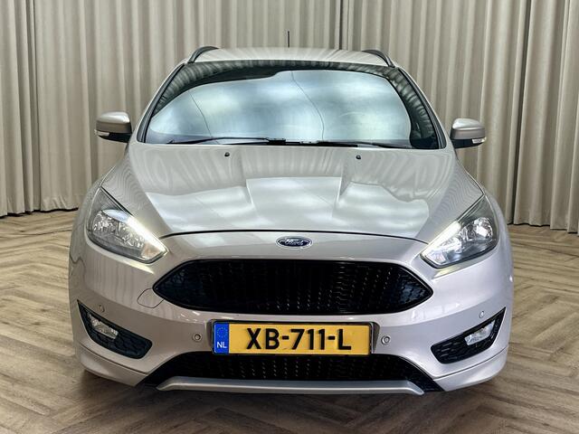 Ford FOCUS Wagon 1.0 *ST-Line* Nieuwe Motor / Stoel/Stuurverwarming / Navigatie / PDC / Bluetooth / 17"LMV