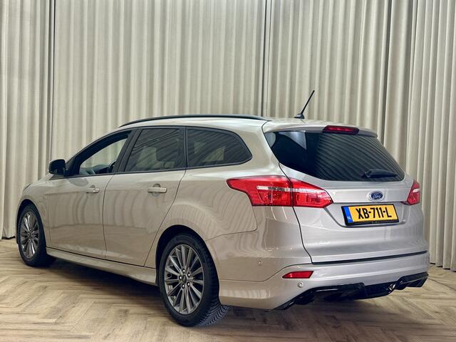 Ford FOCUS Wagon 1.0 *ST-Line* Nieuwe Motor / Stoel/Stuurverwarming / Navigatie / PDC / Bluetooth / 17"LMV