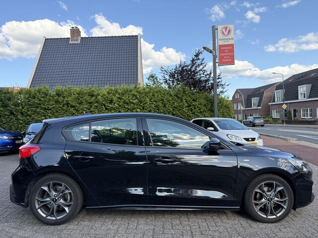 Ford FOCUS 1.5 EcoBoost ST Line 150pk Aut. Winter-pack | Camera | Navi