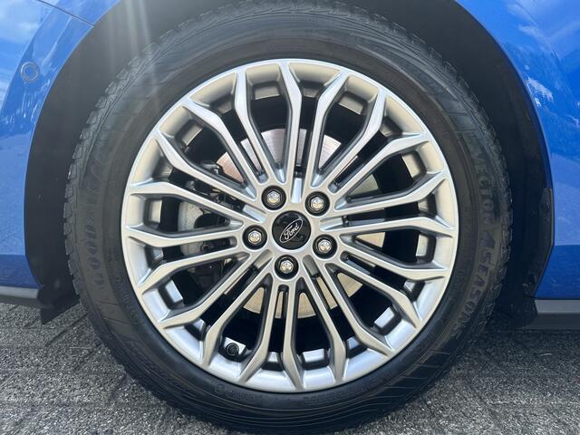 Ford FOCUS Wagon 1.5 EcoBoost Vignale TECHPAK, WINTERPACK, TREKHAAK!!