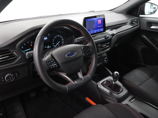 Ford FOCUS Wagon 1.0 EcoBoost Hybrid ST Line Business | Navigatie | Winterpack | Parkeercamera | Climate Control |