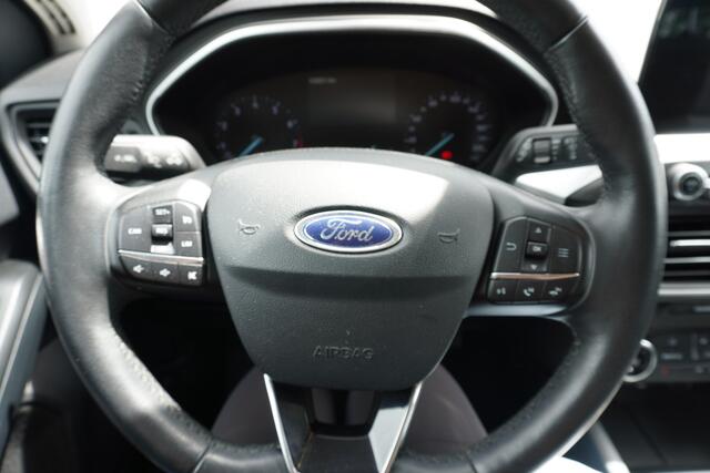Ford FOCUS 1.0 EcoBoost Trend Edition Business NAVI CARPLAY STOEL- EN STUURVERWARMING