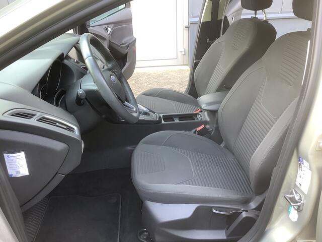 Ford FOCUS 1.5i Titanium Automaat I dealer onderhouden