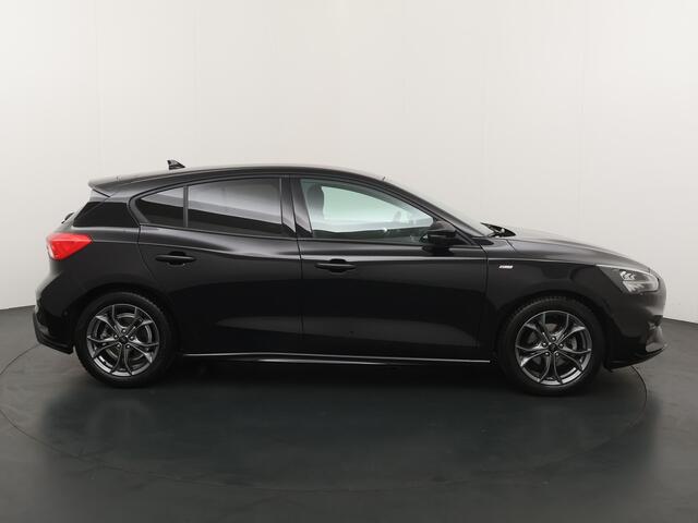 Ford FOCUS ST-line Ecoboost 125PK automaat | Camera | Winterpakket | Adap. Cruise | PDC | LED |