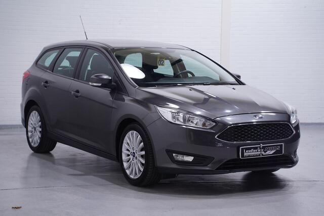 Ford FOCUS Wagon 1.0 Trend Navi Trekhaak Cruise PDC
