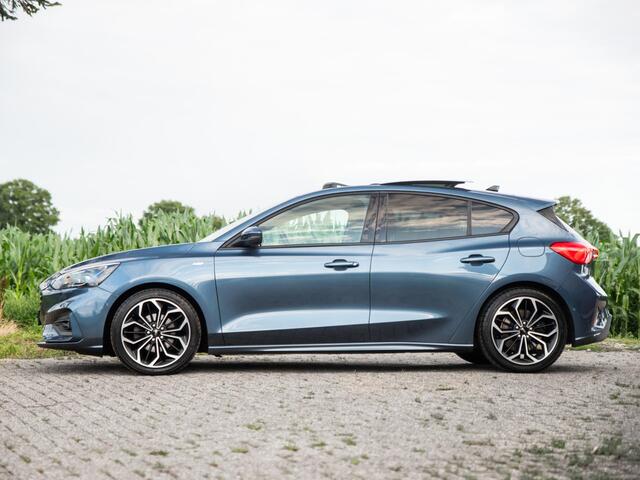 Ford FOCUS 1.5 EcoBoost ST Line Pano B&O ACC Keyless