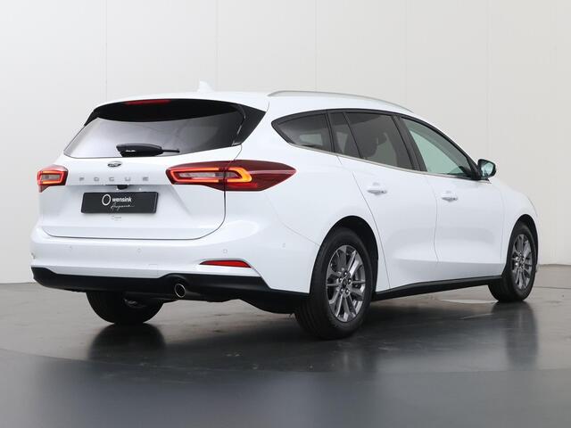Ford FOCUS 1.0 EcoBoost Hybrid Titanium | Winterpack | Cruise Control Adaptief | Parkeercamera | Climate Control |