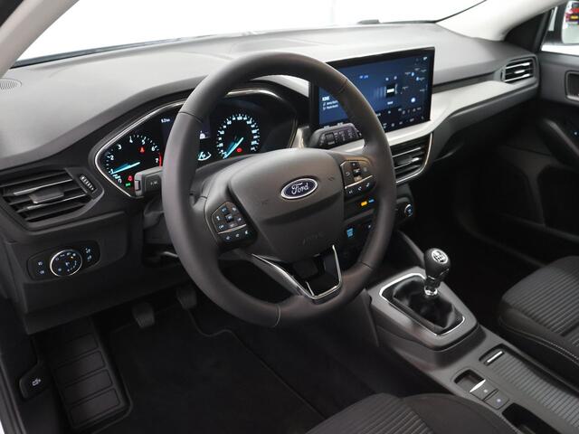 Ford FOCUS 1.0 EcoBoost Hybrid Titanium | Winterpack | Cruise Control Adaptief | Parkeercamera | Climate Control |