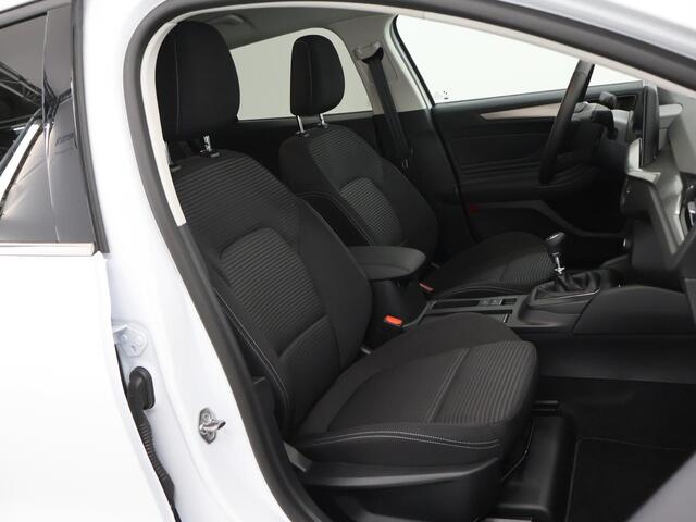 Ford FOCUS 1.0 EcoBoost Hybrid Titanium | Winterpack | Cruise Control Adaptief | Parkeercamera | Climate Control |
