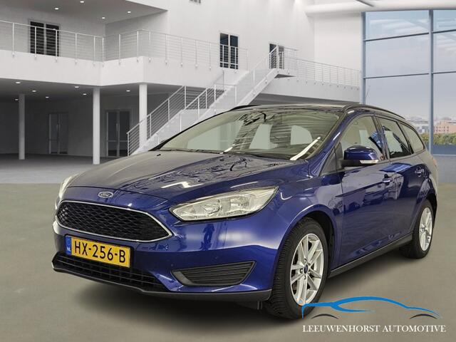 Ford FOCUS Wagon 1.0 Trend Edition, navi, PDC, Bluetooth, cruise, verw. voorruit, trekh.,1e eig, NL-dealerauto
