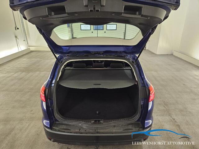 Ford FOCUS Wagon 1.0 Trend Edition, navi, PDC, Bluetooth, cruise, verw. voorruit, trekh.,1e eig, NL-dealerauto