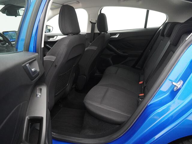 Ford FOCUS EcoBoost 100PK Trend | Dealer onderhouden | All seasonbanden I Navi I Apple carplay I Android auto I Cruise