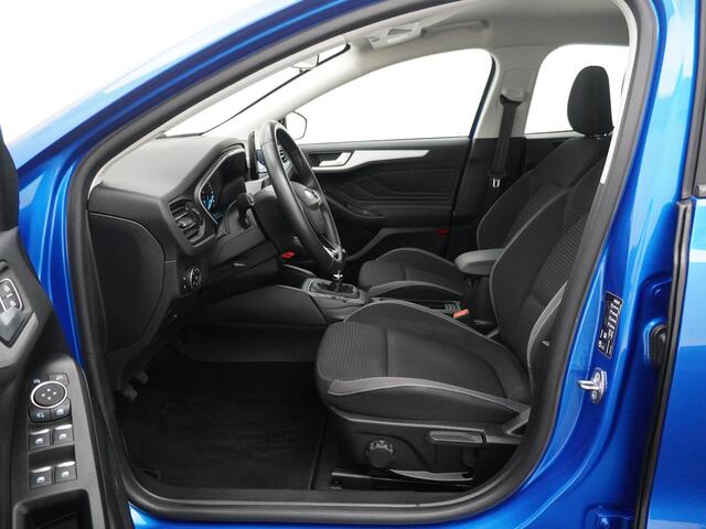 Ford FOCUS EcoBoost 100PK Trend | Dealer onderhouden | All seasonbanden I Navi I Apple carplay I Android auto I Cruise