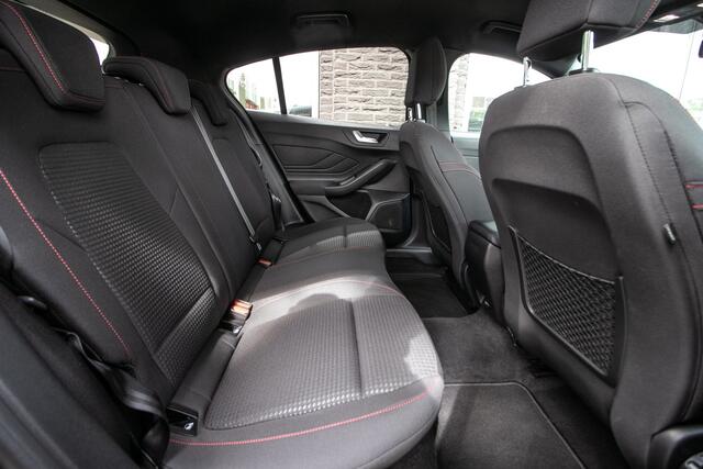 Ford FOCUS 1.0 EcoBoost ST Line Business All-in rijklrprs | LED koplampen | winterpack