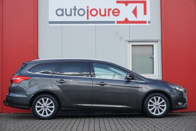 Ford FOCUS Wagon 1.0 Titanium | Climate | Navigatie | Trekhaak |