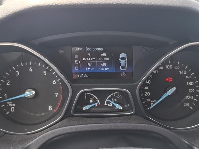 Ford FOCUS 1.5 Titanium Trekhaak/Camera/Navi/Apple/AndroidAuto