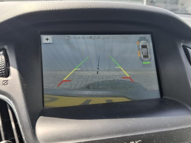 Ford FOCUS 1.5 Titanium Trekhaak/Camera/Navi/Apple/AndroidAuto