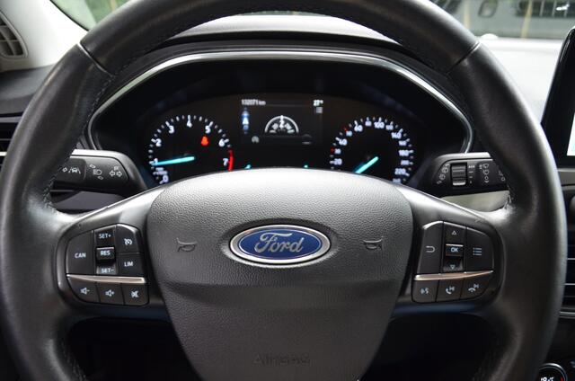 Ford FOCUS Wagon 1.0 EcoBoost Titanium Business Navi/Pdc/Ecc/Led/Achteruitrijcamera/Stoel&stuur verwarming/Cr-Controle/Privacy-Glass/Lmv/Trekhaak