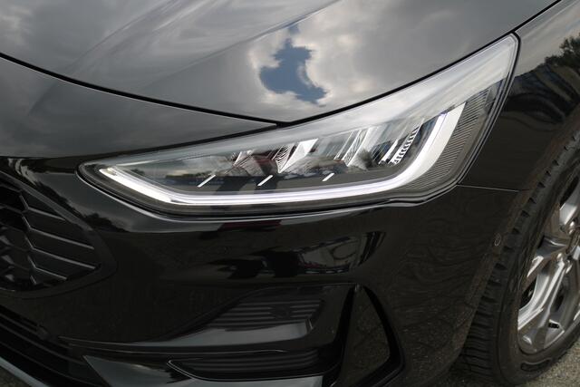 Ford FOCUS 1.0 EcoBoost 125pk Hybrid ST Line X WINTERPACK BLIS CAMERA