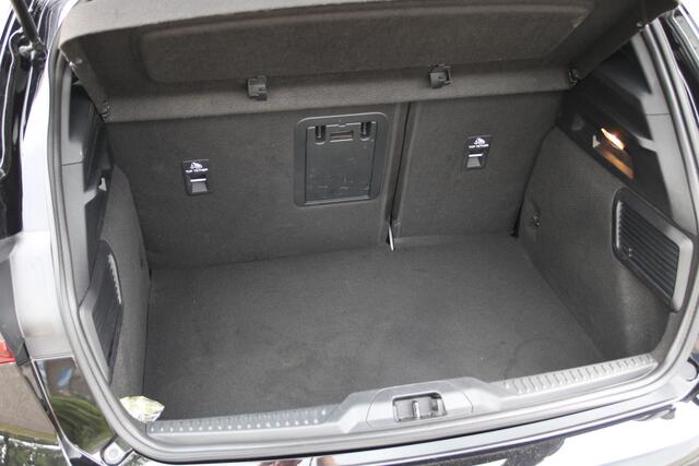 Ford FOCUS 1.0 EcoBoost 125pk Hybrid ST Line X WINTERPACK BLIS CAMERA