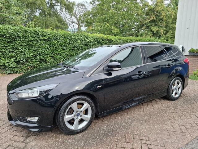 Ford FOCUS Wagon 1.0 AIRCO/PDC.A/STOELVERWARMING/STUURVERWARMING 125PK