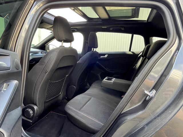 Ford FOCUS Wagon 1.0 EcoBoost Hybrid ST Line X | Navi/Clima/Adapt.Cruise/Camera/Pano.Dak/Elektr.wegklapbare Trekhaak