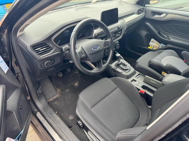 Ford FOCUS Wagon 1.0 EcoBoost Titanium Business 125pk | Trekhaak | Winterpack | B&O | Cruise Control | Navigatie |