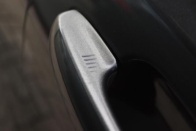 Ford FOCUS WAGON 1.0 ECOBOOST ST-LINE | CARPLAY | CAMERA | KEY-LESS | WINTERPACK | TREKHAAK