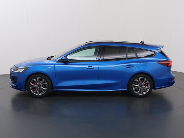Ford FOCUS Wagon 1.0 EcoBoost Hybrid ST Line X | Trekhaak | Panoramadak | AGR Stoelen | Winterpakket | B&O | Cruise Control Adaptief | ST Stylingpack | Elektr. Achterklep |