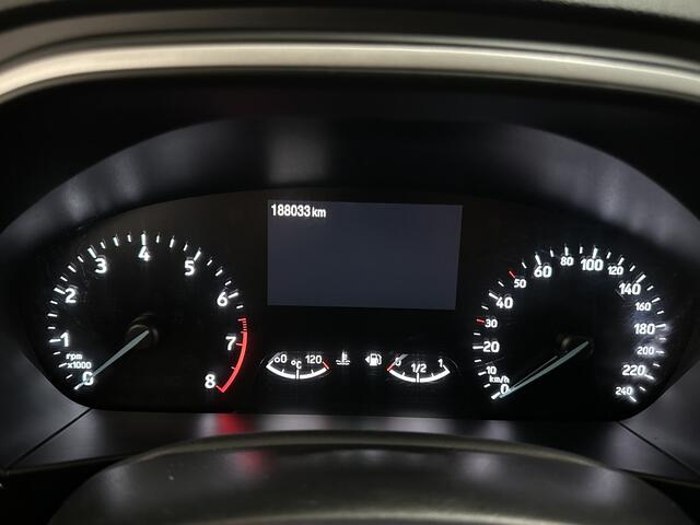 Ford FOCUS 1.0 EcoBoost Titanium Business CLIMA / NAVI /CRUISE /TREKHAAK
