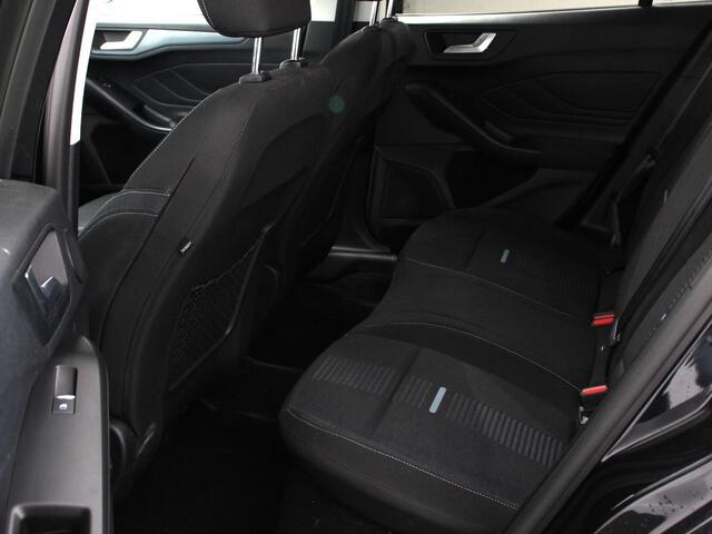 Ford FOCUS 1.0 EcoBoost 155pk Hybrid Automaat Active X | Navigatie | Climate Control | Camera | Parkeer sensoren | B&O | Dab | Led | Lichtmetalen velgen