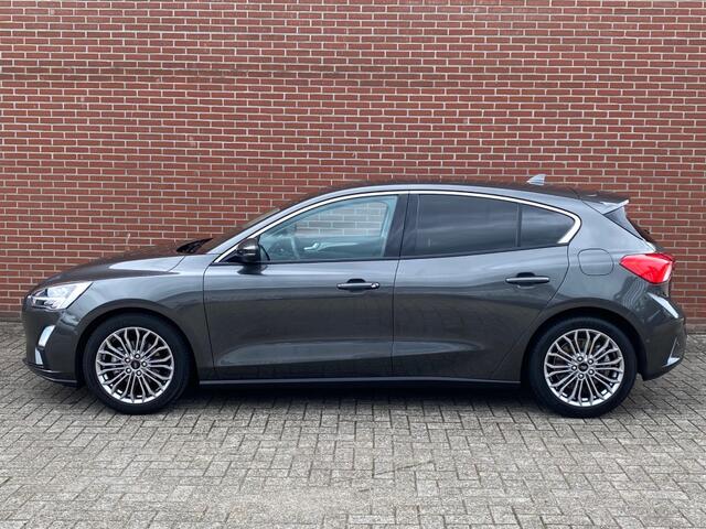 Ford FOCUS 1.5 TITANIUM Business NAV ADAPT-CRUISE CARPLAY MATRIX LED CAMERA PDC
