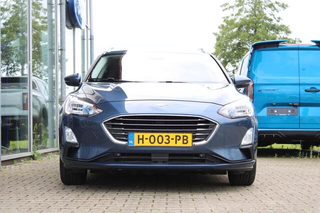 Ford FOCUS Wagon 1.0 EcoBoost Titanium Business | Winterpack | Cruise Control | Navigatie | Climate Control | Camera |