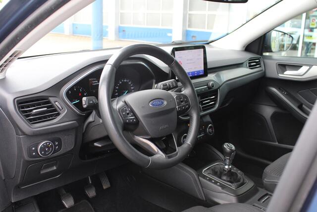 Ford FOCUS Wagon 1.0 EcoBoost Titanium Business | Winterpack | Cruise Control | Navigatie | Climate Control | Camera |