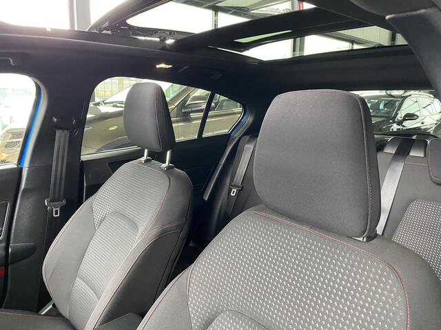 Ford FOCUS 1.0 EcoBoost ST Line Business Adaptieve Cruise, Panorama Dak & App-Connect