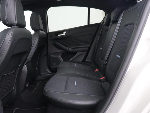 Ford FOCUS 1.5 EcoBoost Active | Panoramadak | Head-Up | Stoel & stuurverwarming | Camera | Adaptive cruise | Full LED | Keyless | Carplay | Navigatie | B&O Sound | Climate control | Park Assist
