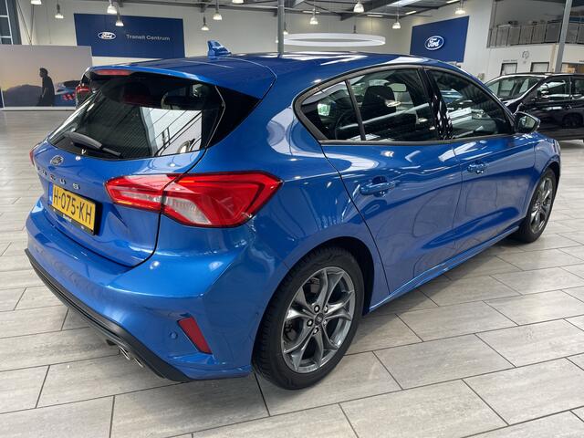 Ford FOCUS EcoBoost 125 pk ST Line | Camera | Adapt. cruise | LED | 4 seiz. banden | 1e eig. | Apple Carplay