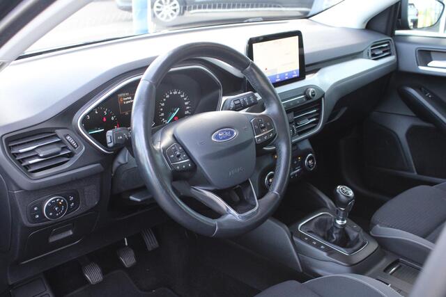 Ford FOCUS 1.0 EcoBoost 125 PK Trend Business | Dealeronderhouden | Winterpakket | Climate Control | Navigatie | Parkeersensoren V+A