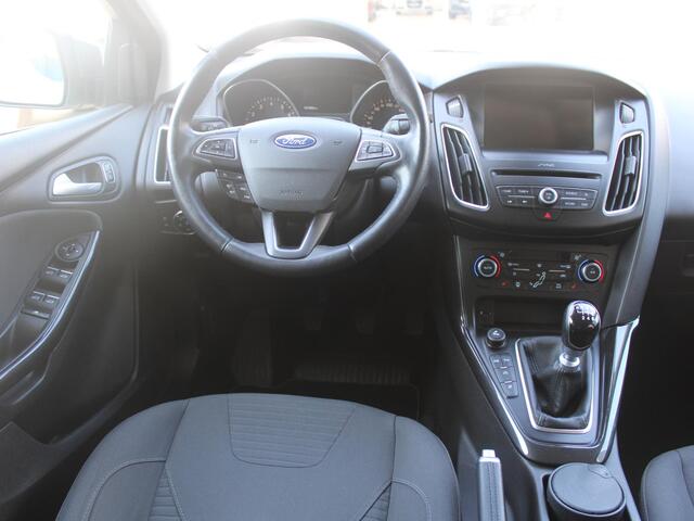 Ford FOCUS Wagon 1.0 Titanium | NAVIGATIE |