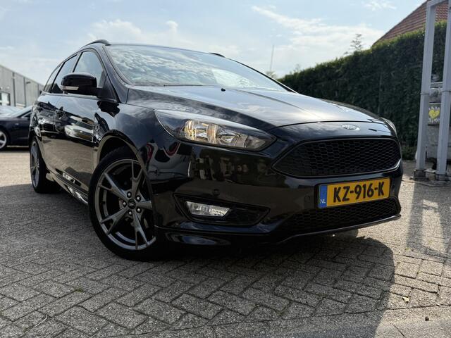 Ford FOCUS Wagon 1.5 ST-LINE NAVI/PDC/CLIMA/TREKHAAK
