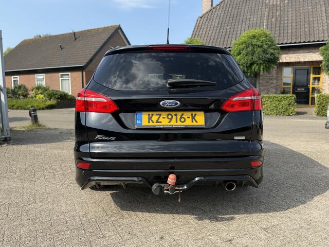 Ford FOCUS Wagon 1.5 ST-LINE NAVI/PDC/CLIMA/TREKHAAK