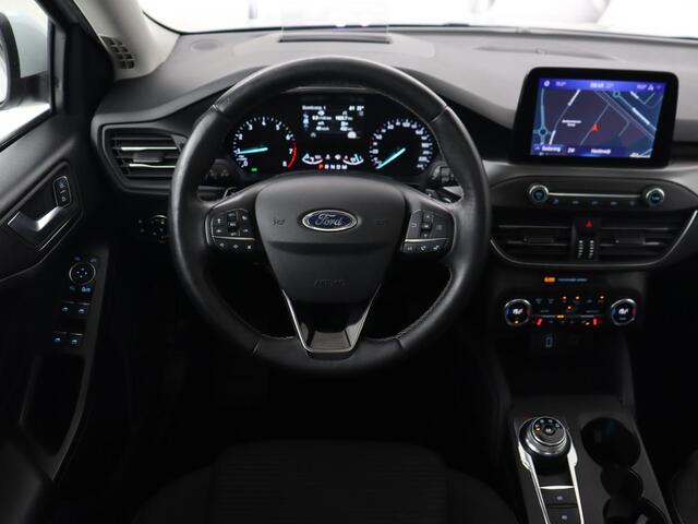Ford FOCUS 1.0 EcoBoost Titanium | Panoramadak | Head-Up | Stoel & stuurverwarming | Adaptive cruise | B&O Sound | Full LED | Carplay | Keyless | Climate control | Navigatie | Parkeerhulp