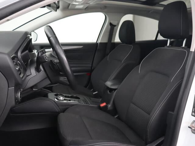 Ford FOCUS 1.0 EcoBoost Titanium | Panoramadak | Head-Up | Stoel & stuurverwarming | Adaptive cruise | B&O Sound | Full LED | Carplay | Keyless | Climate control | Navigatie | Parkeerhulp