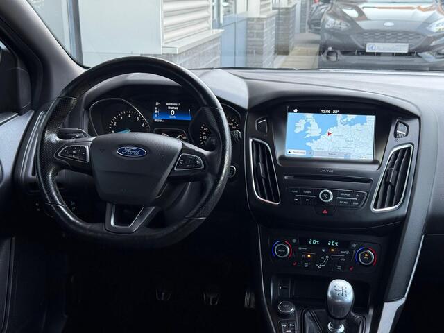 Ford FOCUS 1.0 ST-Line Clima CarPlay PDC