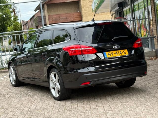 Ford FOCUS 1.0 Titanium Clima Cruise PDC