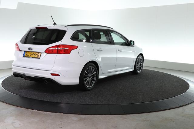 Ford FOCUS Wagon 1.5 ST-Line | TREKHAAK | CARPLAY |