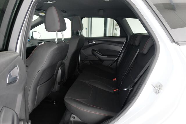 Ford FOCUS Wagon 1.5 ST-Line | TREKHAAK | CARPLAY |