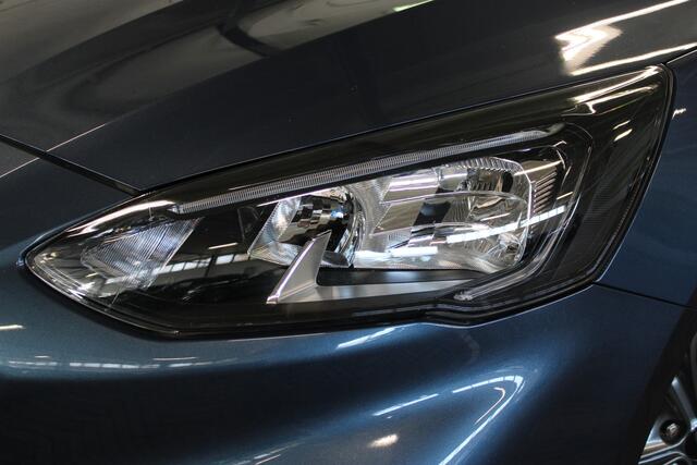 Ford FOCUS Wagon 1.0 Hybrid ST Line | Incl. 12 maanden garantie Cruise control | Climate control | Apple carplay/Android auto | Parkeercamera | DAB radio | Navigatie |