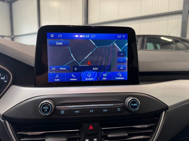 Ford FOCUS 1.0 5drs - ecc - navigatie - nette staat